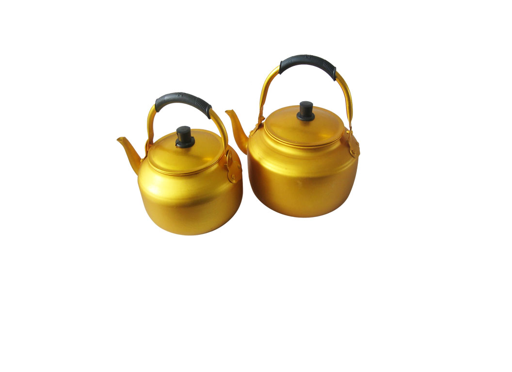 yellow kettle.jpg